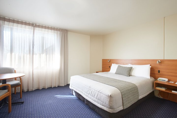 Room 5 of 36
