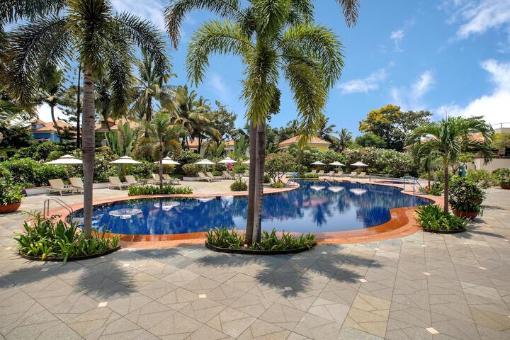 Pool 72 of 184