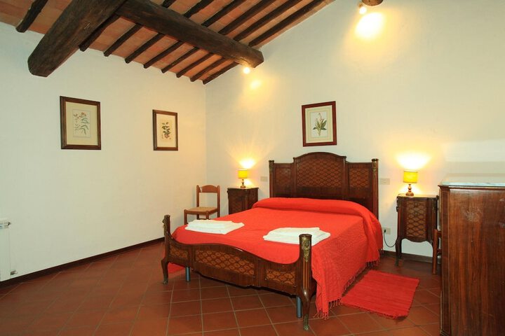 Room 15 of 77
