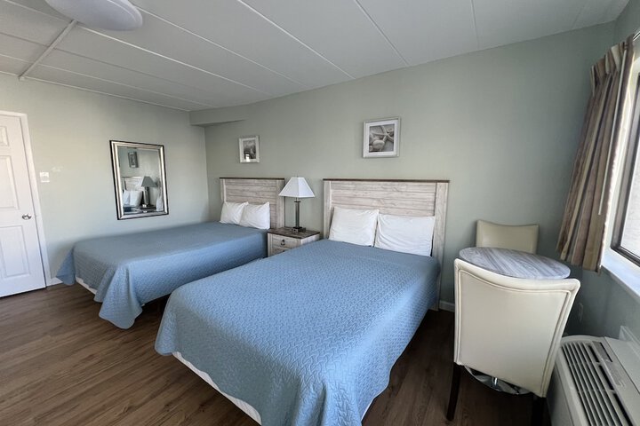 Room 10 of 48