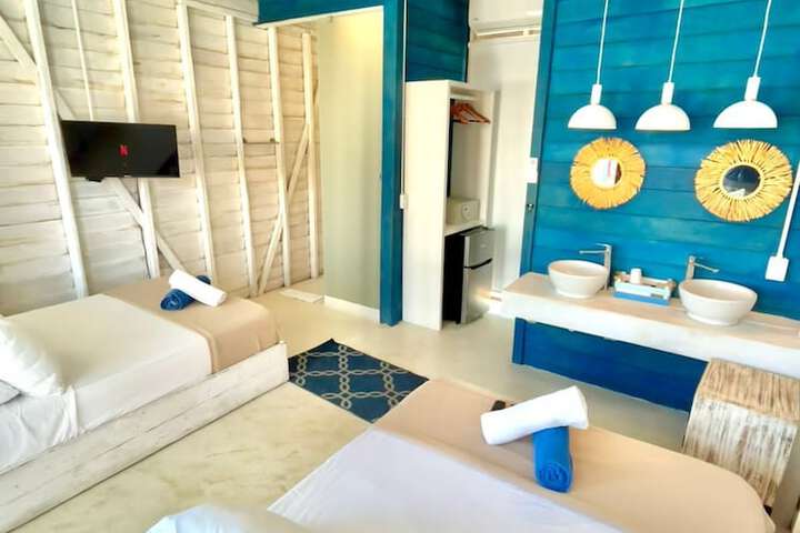 Room 9 of 20