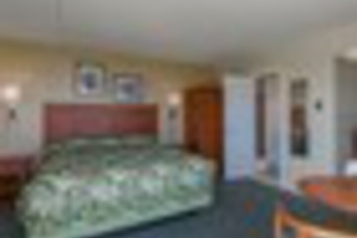 Room 161 of 216