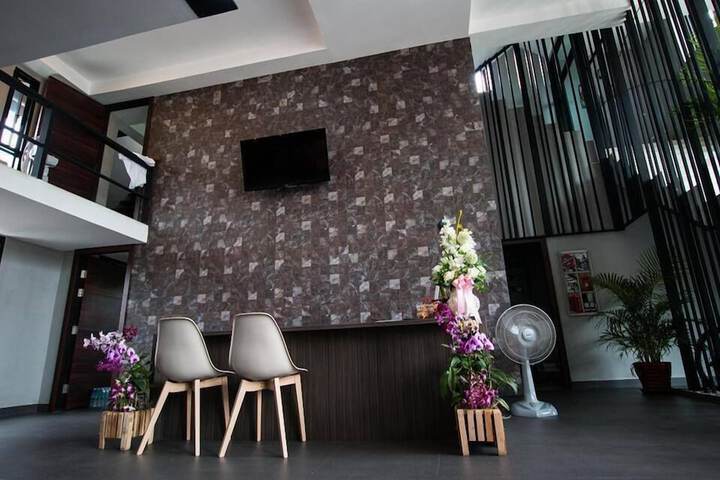 Hotel Interior 4 of 40