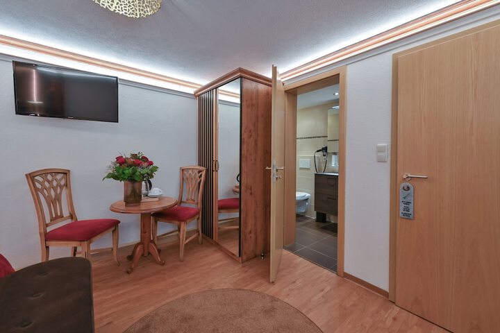 Room 32 of 124