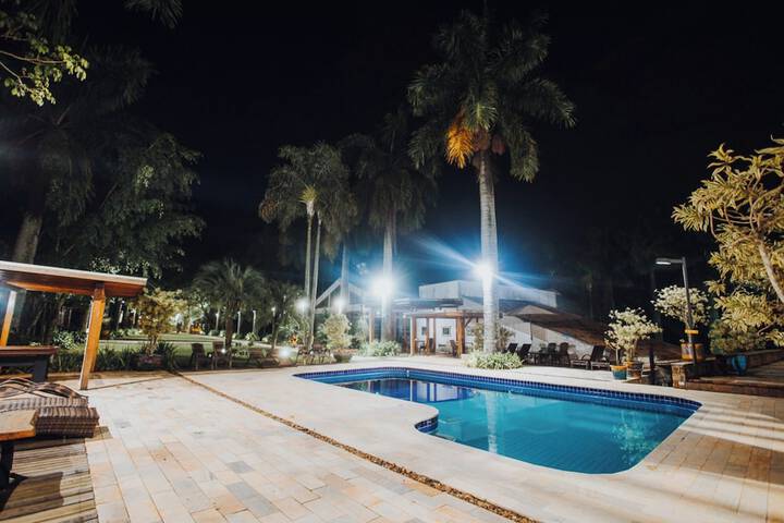 Pool 180 of 314