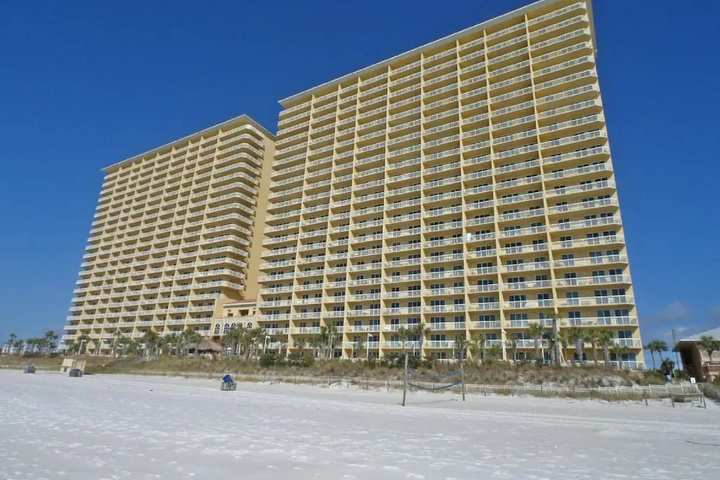 Image of Calypso Resort & Towers by RedAwning