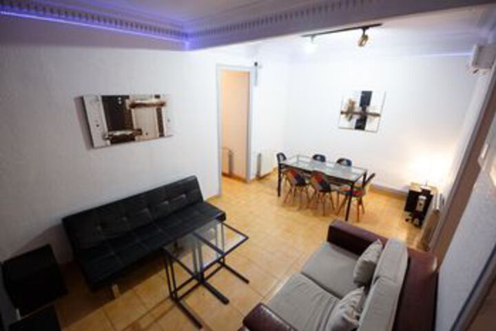 Room 9 of 63