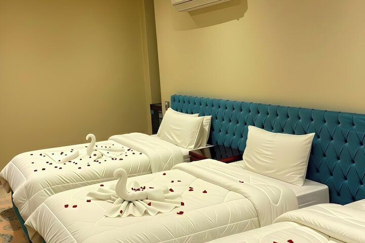 Room 29 of 77