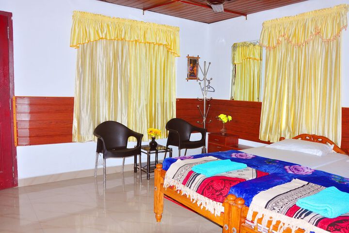 Room 26 of 102