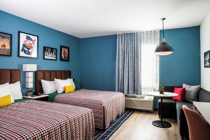 Room 17 of 35