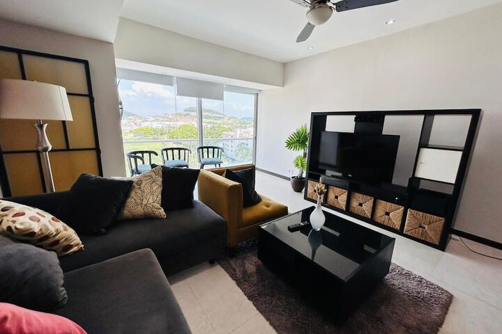 Room 9 of 23