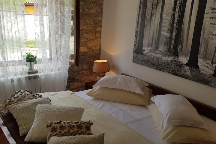 Room 25 of 57