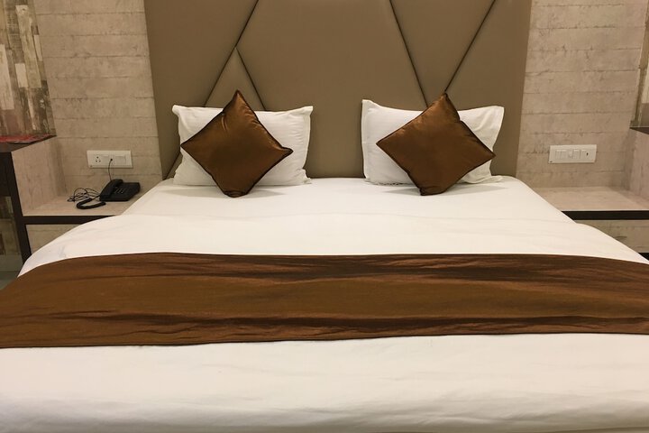 Room 16 of 51
