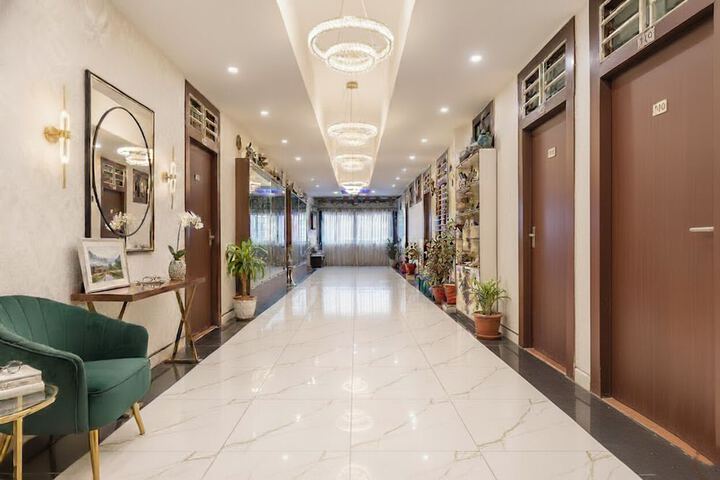 Hotel Interior 4 of 23