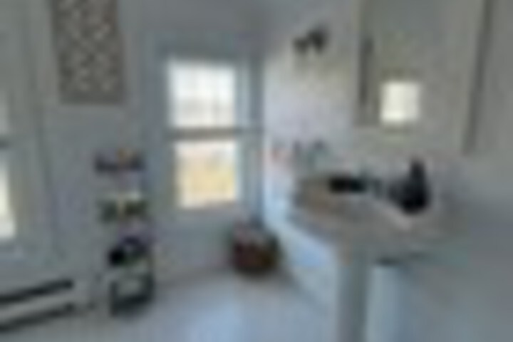 Room 206 of 297