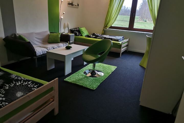 Room 8 of 34