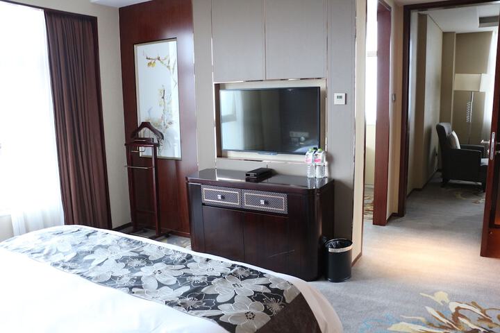 Room 9 of 70