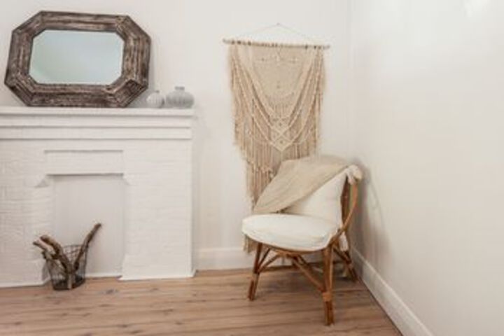 Room 12 of 20