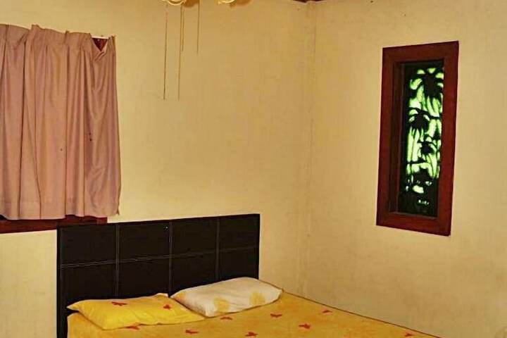 Room 4 of 19
