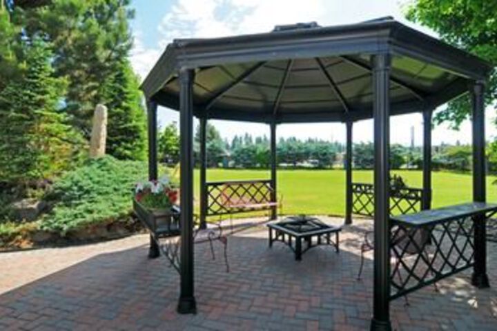 Hotel Exterior 12 of 38