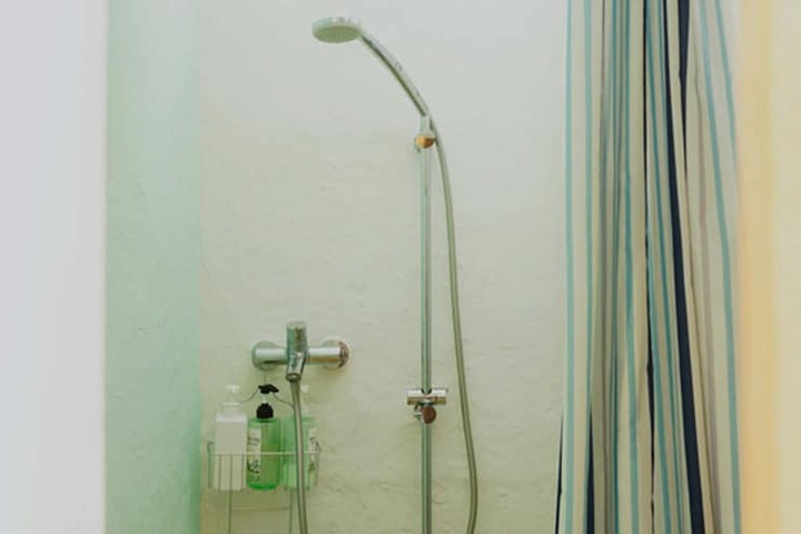 Hand-held showerhead