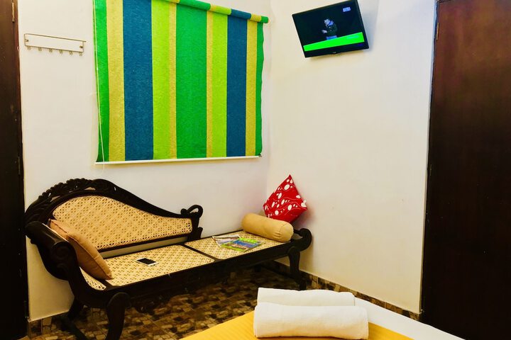 Room 8 of 47