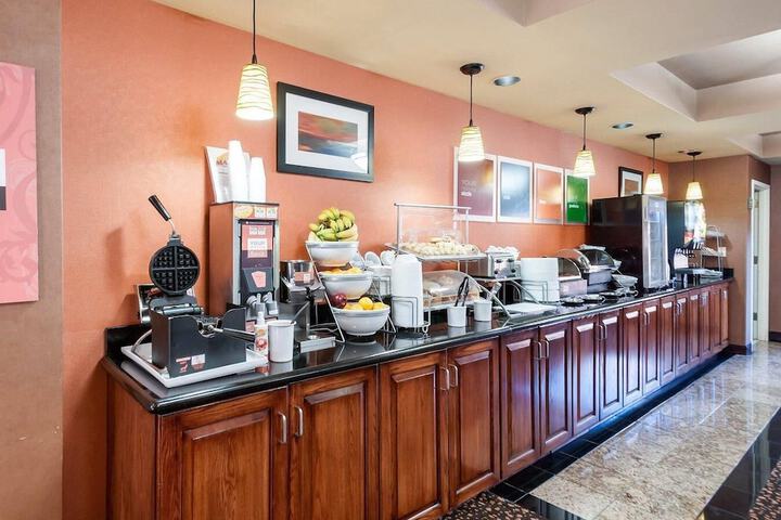 Breakfast/Coffee Service 27 of 31