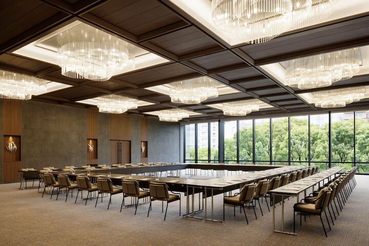 Ballroom/Hall 85 of 98
