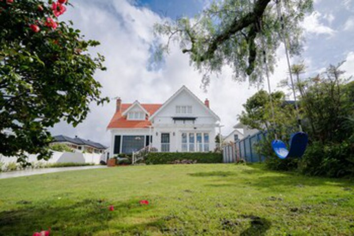 Takapuna Luxury Seview Holiday House
