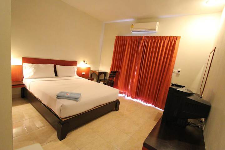 Room 26 of 49