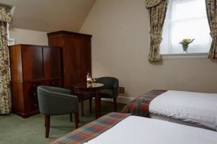 Room 6 of 23