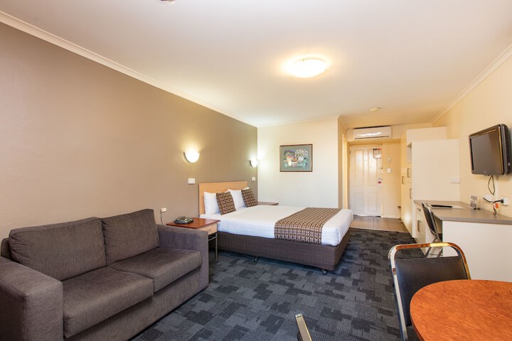 Room 15 of 58
