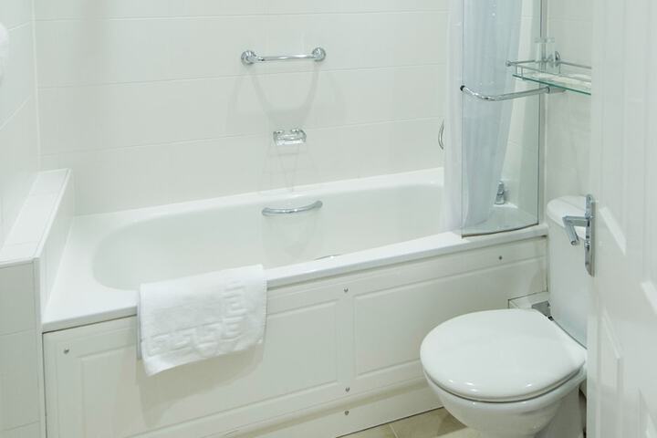 Clean Restrooms