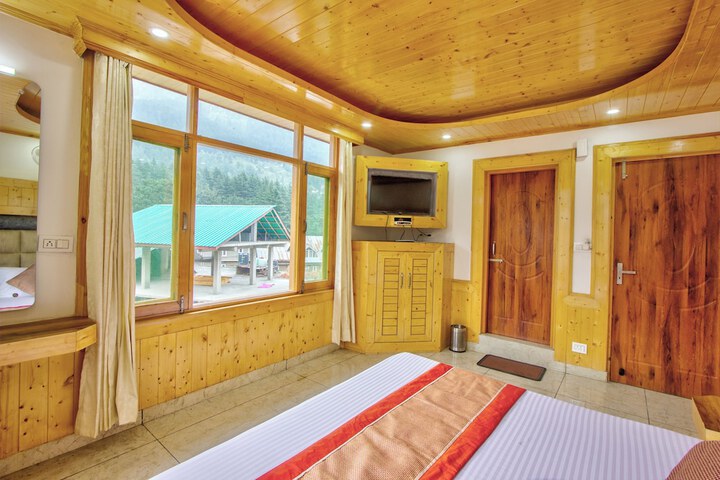 Room 18 of 46