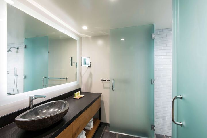 Bathroom shower