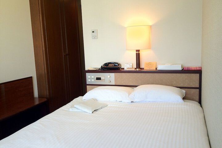 Room 5 of 59