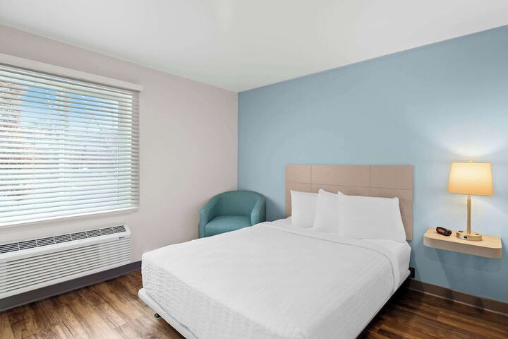 Room 13 of 26