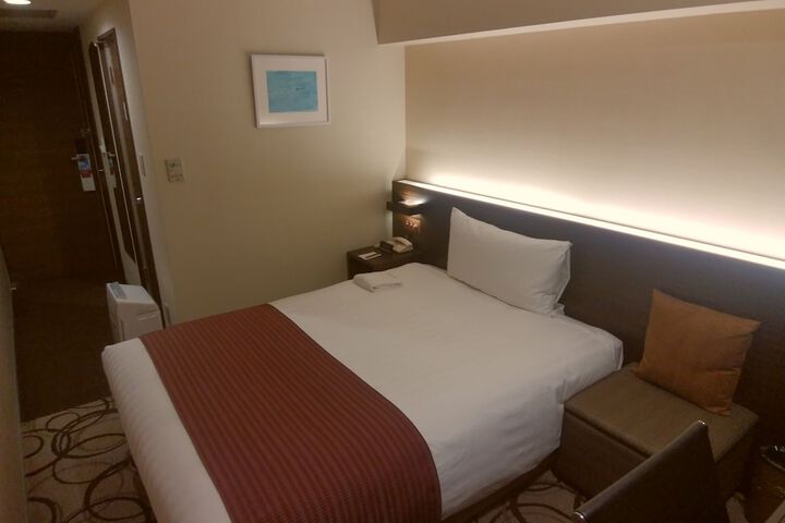 Room 2 of 92
