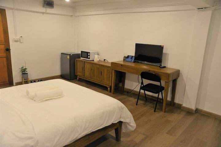 Room 3 of 22