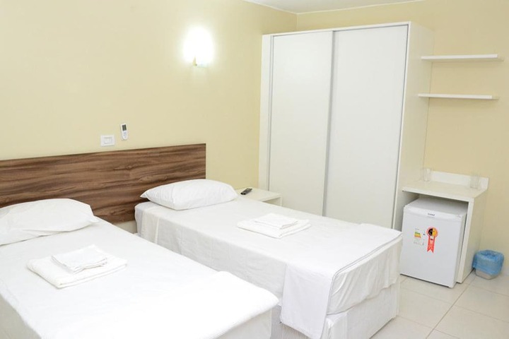 Room 5 of 35