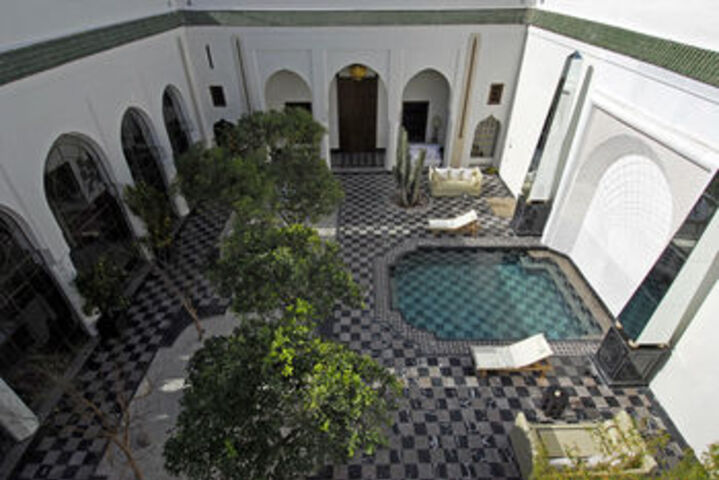 Hotel Exterior 4 of 20