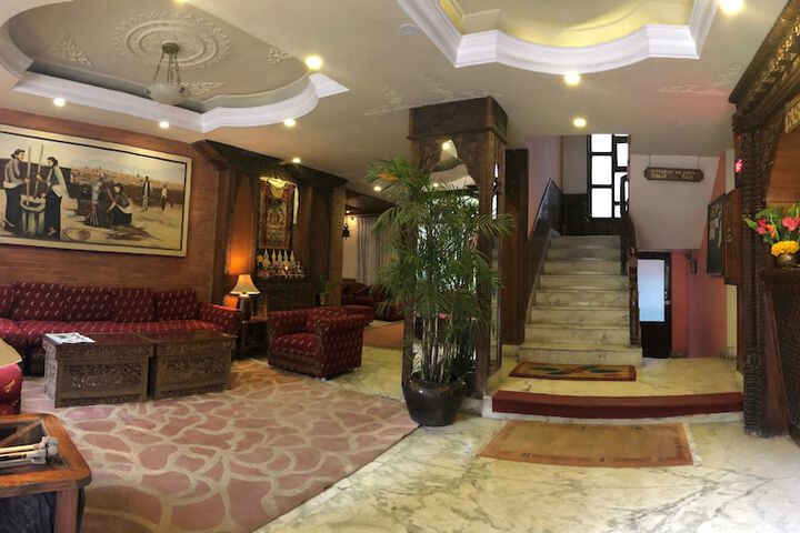 Hotel Lobby