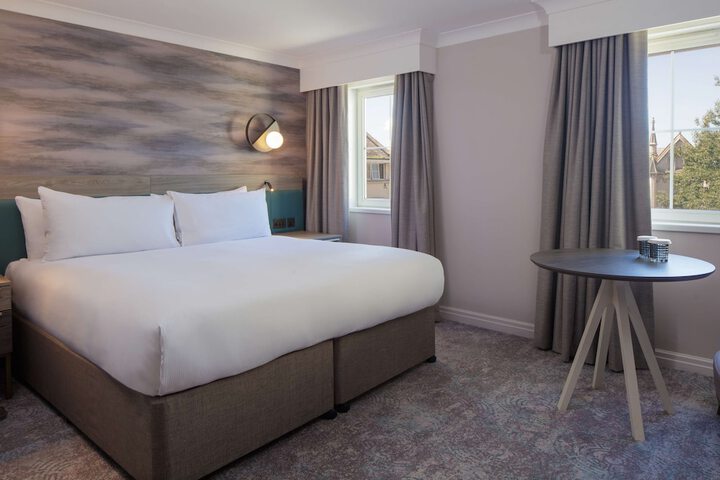 Room 21 of 177