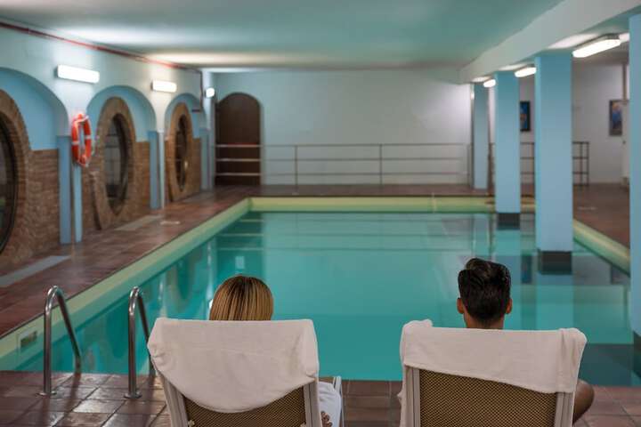 Pool 42 of 127