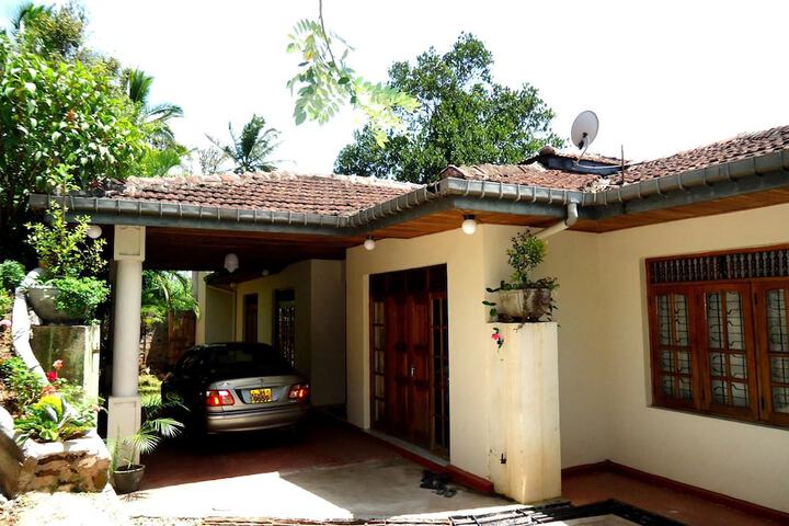 Peradeniya Rest Inn