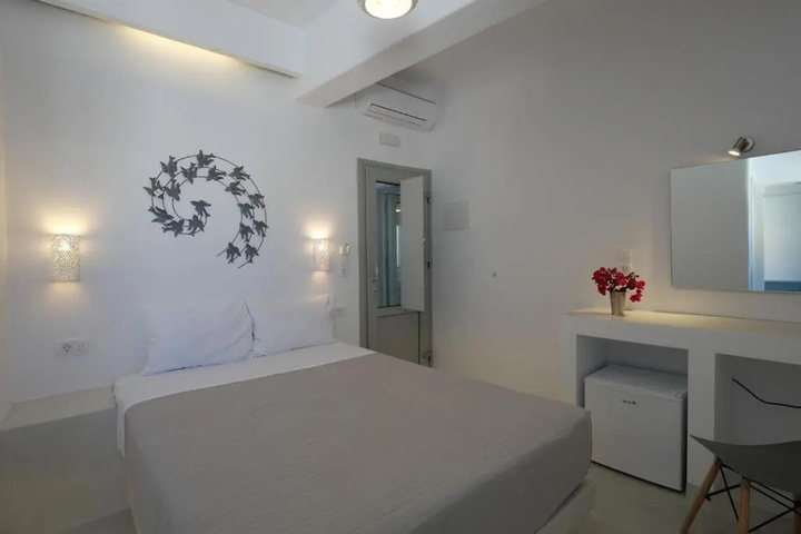 Room 2 of 12
