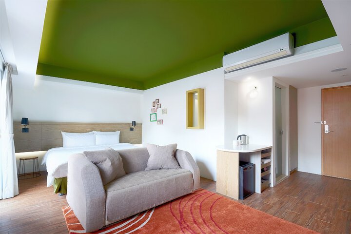 Room 19 of 51