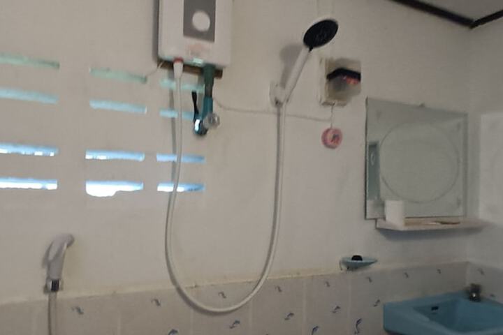 Room 57 of 104