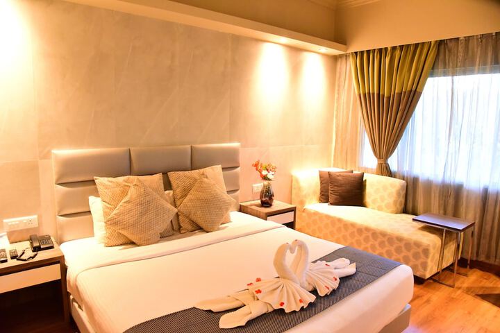 Room 4 of 53
