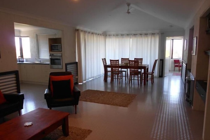 Room 16 of 25